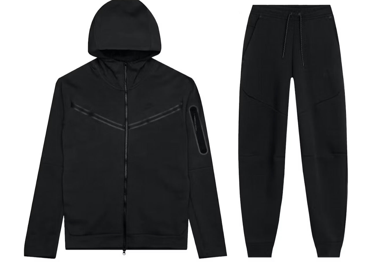 NIKE TECH FLEECE BLACK NEW SEASON